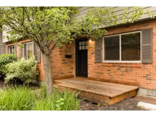 Photo #3: 20469188 Listing