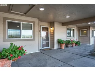 Photo #2: 20469328 Listing