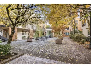 Photo #3: 20470610 Listing