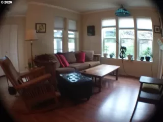 Photo #6: 20470962 Listing