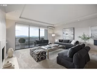 Photo #2: 20471299 Listing