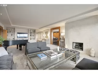 Photo #6: 20471299 Listing