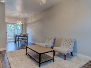 Photo #4: 20471336 Listing