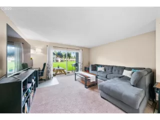 Photo #3: 20472448 Listing