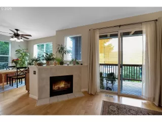 Photo #4: 20472857 Listing