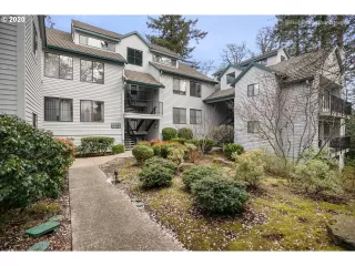 Photo #1: 20473154 Listing