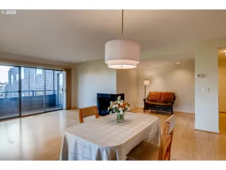 Photo #6: 20475146 Listing 