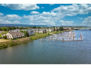 Photo #2: 20475443 Listing