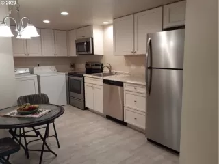 Photo #1: 20475772 Listing 