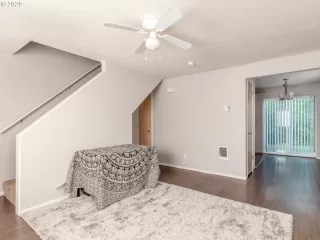 Photo #1: 20476270 Listing