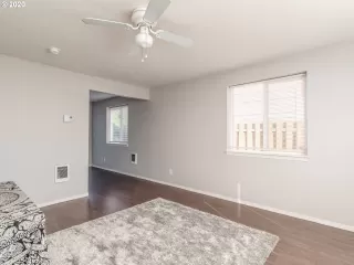 Photo #2: 20476270 Listing