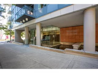 Photo #1: 20476393 Listing