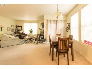 Photo #3: 20476568 Listing 