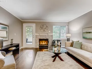 Photo #1: 20476978 Listing 