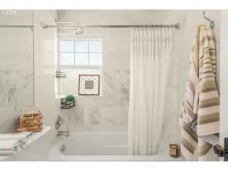 Photo #3: 204788800 Listing 