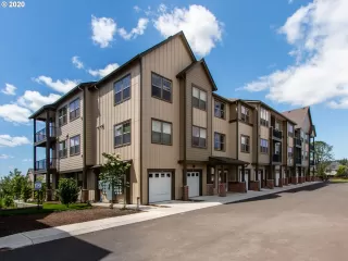 Photo #2: 20478995 Listing