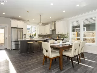 Photo #4: 20479375 Listing 