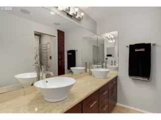 Photo #5: 20479420 Listing 