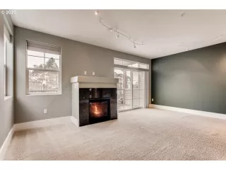 Photo #4: 20479780 Listing 