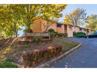 Photo #1: 20480787 Listing