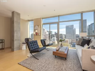 Photo #5: 20481501 Listing 