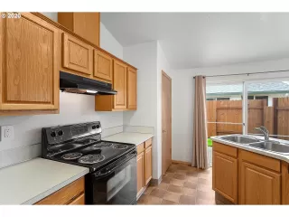 Photo #2: 20481962 Listing