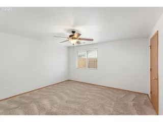 Photo #4: 20481962 Listing