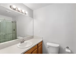 Photo #6: 20481962 Listing