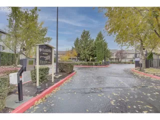 Photo #2: 20482583 Listing