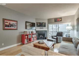 Photo #1: 20482729 Listing 