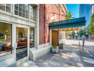 Photo #5: 20483030 Listing 