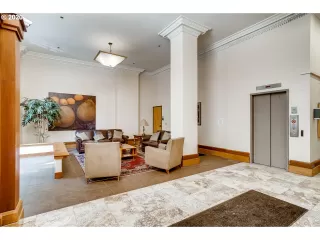 Photo #6: 20483030 Listing 