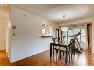 Photo #6: 20483805 Listing 