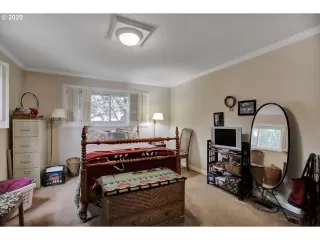 Photo #6: 20483986 Listing