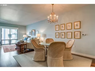 Photo #3: 20484817 Listing 