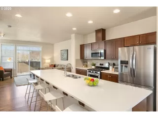 Photo #2: 20485393 Listing 