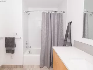 Photo #2: 20486546 Listing