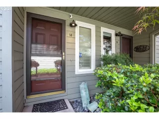 Photo #3: 204872954 Listing 