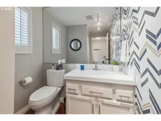 Photo #4: 204872954 Listing 