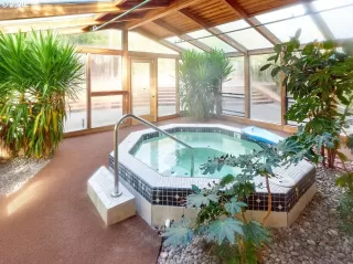 Photo #5: 20487654 Listing