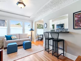 Photo #5: 20488222 Listing 