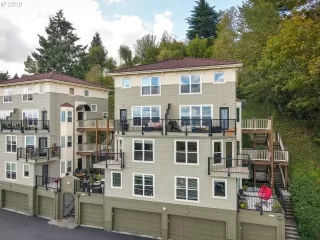 Photo #3: 20488477 Listing 