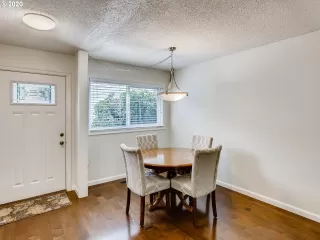 Photo #2: 20488649 Listing