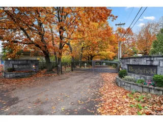 Photo #1: 20488715 Listing 