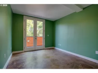 Photo #3: 20489541 Listing