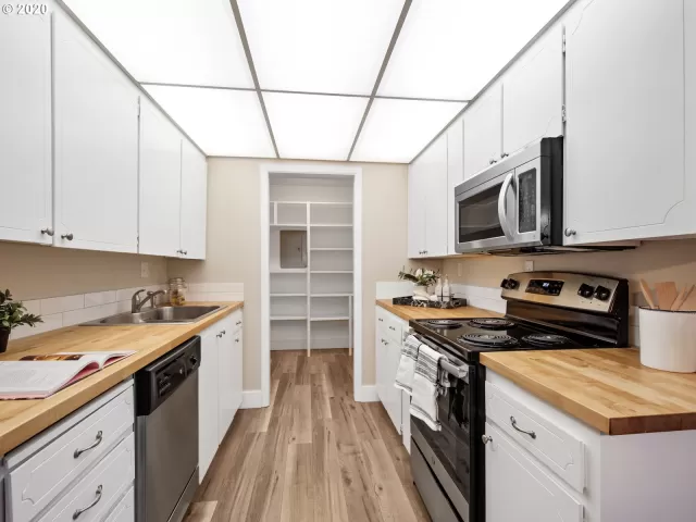 MLS: 20489946 Condo For Sale