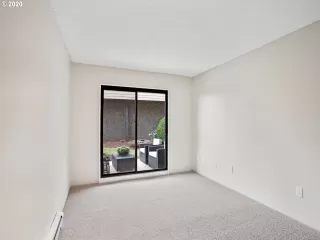 Photo #1: 20489946 Listing