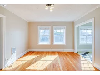 Photo #1: 20489965 Listing 