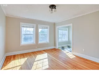 Photo #2: 20489965 Listing 