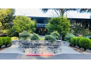 Photo #2: 20490081 Listing